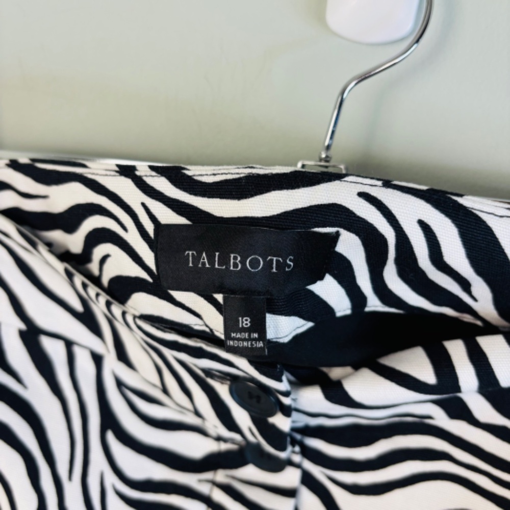 Talbots Button Front Allover Zebra Canvas Skirt S… - image 4